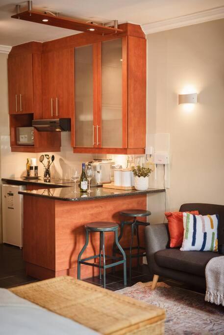 Apartment In Central ستيلينبوش المظهر الخارجي الصورة