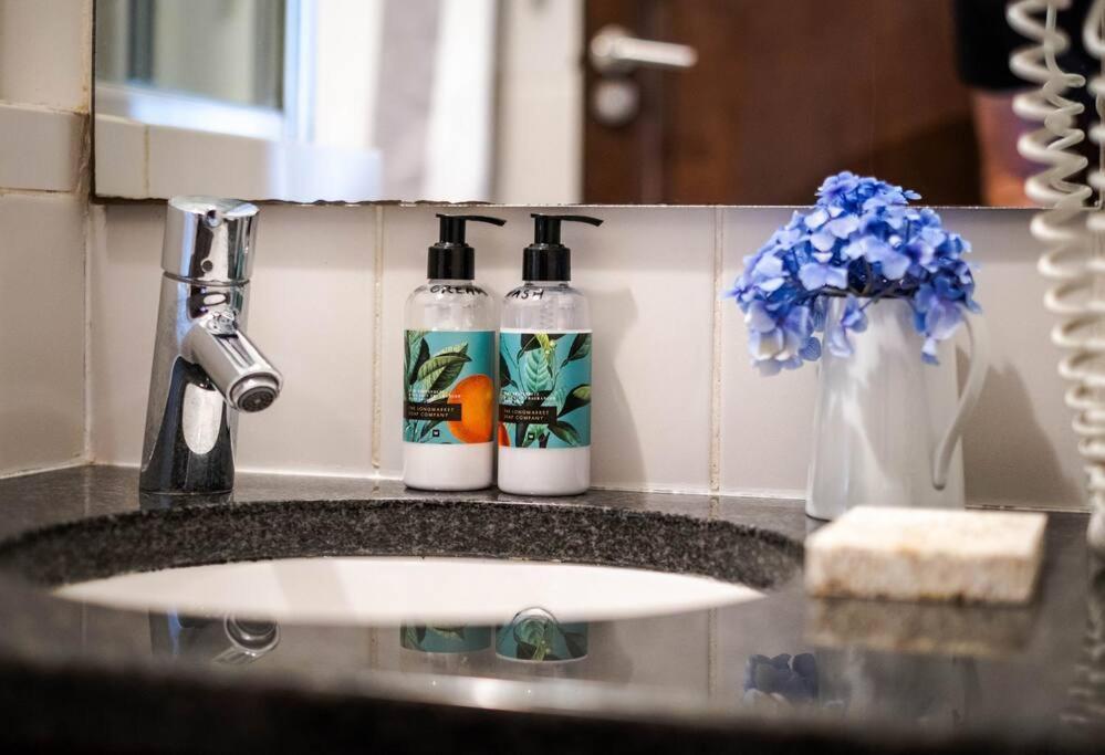Apartment In Central ستيلينبوش المظهر الخارجي الصورة